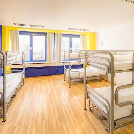 Generator Prenzlauer Berg Hostal *